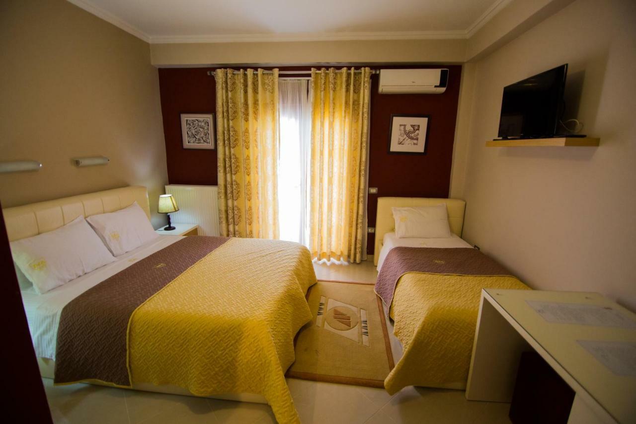 קורצ'ה Dea Hotel 2002 מראה חיצוני תמונה