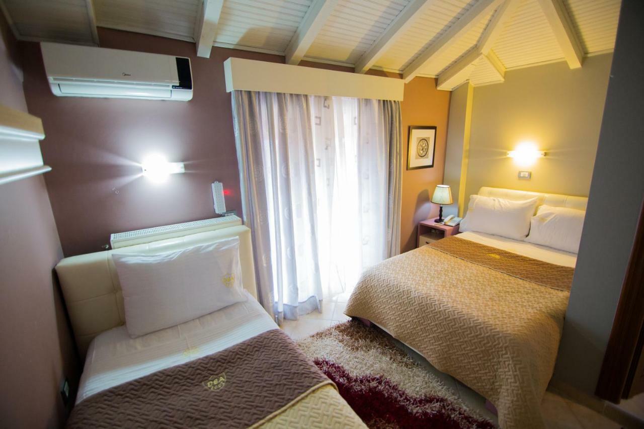 קורצ'ה Dea Hotel 2002 מראה חיצוני תמונה