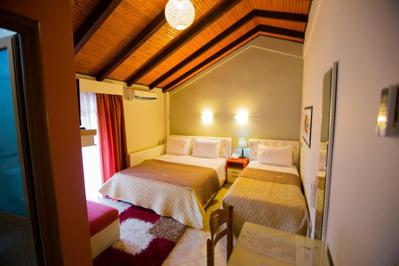 קורצ'ה Dea Hotel 2002 מראה חיצוני תמונה