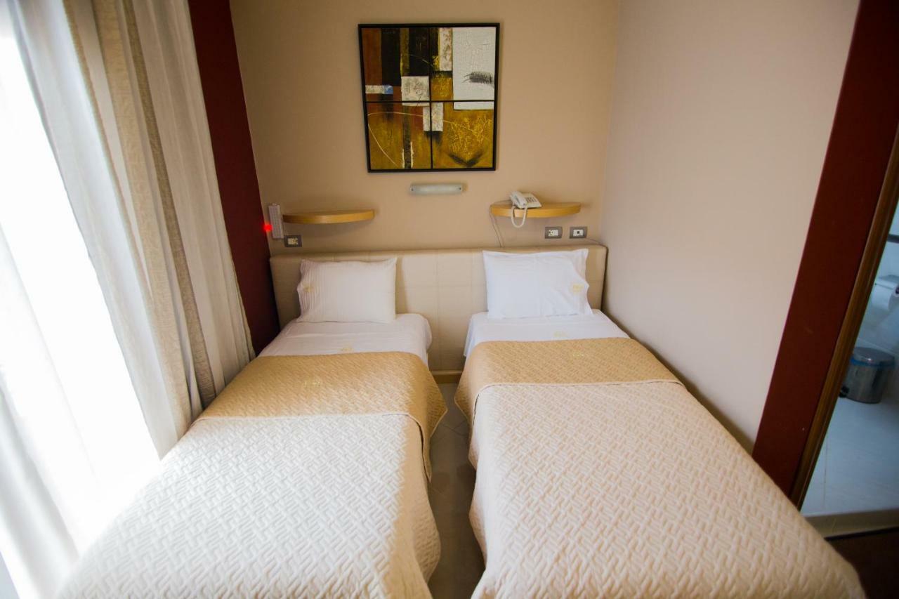 קורצ'ה Dea Hotel 2002 מראה חיצוני תמונה